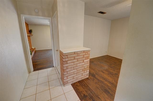 Building Photo - 801 Canyon Ridge Dr
