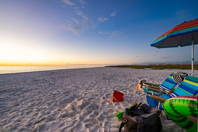 Building Photo - 380 Seaview Ct