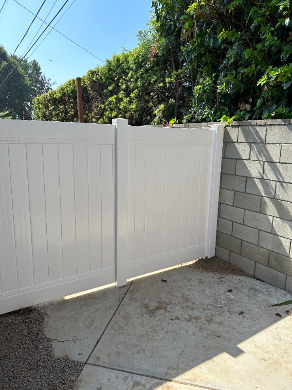 Building Photo - 201 S Mockingbird Ln