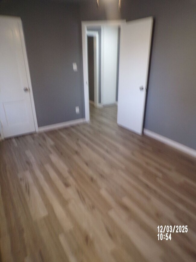 Building Photo - Great re-do