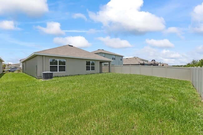Building Photo - Recently Updated One Story - 4BR For Rent