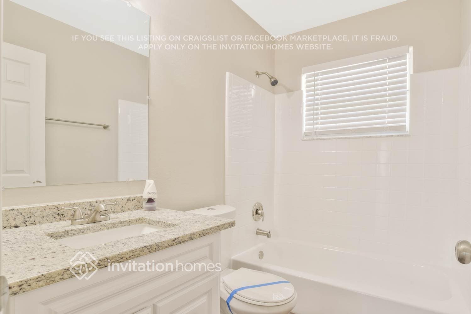 Building Photo - 3434 Coachlight Dr