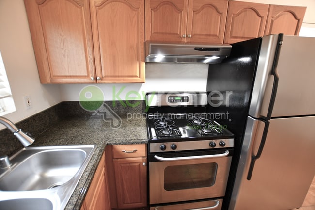Building Photo - Pacific Beach Gem | Walking Distance to the Beach