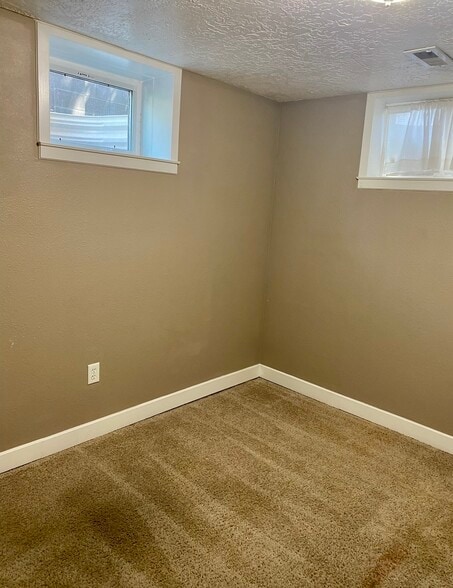 Building Photo - 118 N 900 W
