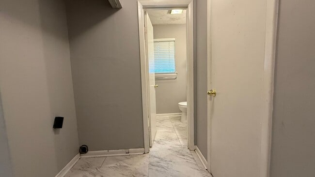 Building Photo - Charming 3-Bedroom Home in the Heart of Ri...