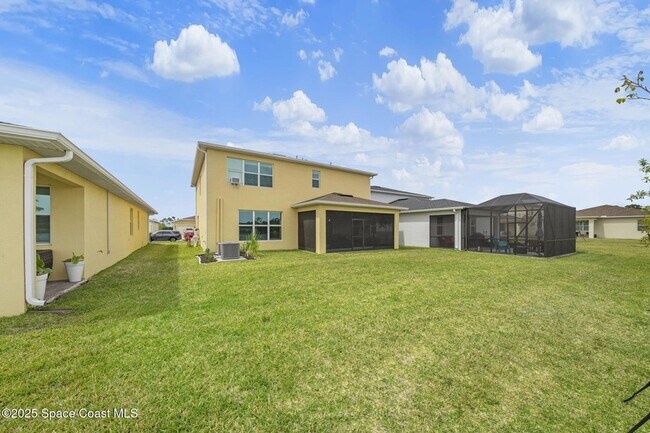 Building Photo - 715 Veridian Cir NW