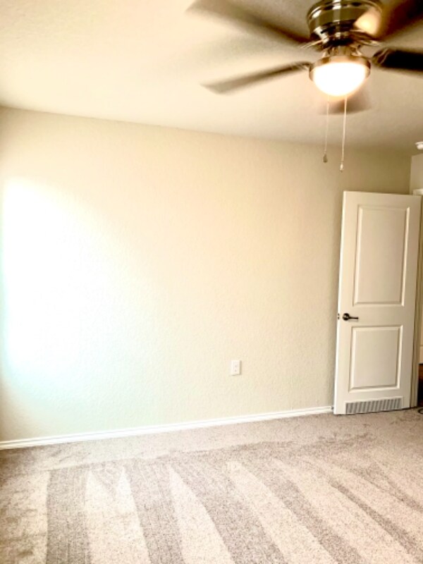 Building Photo - 5606 Willow Breeze