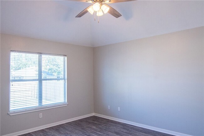 Building Photo - 3739 Marielene Cir