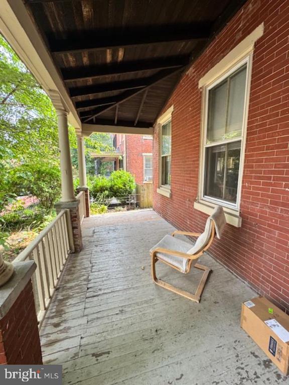 Building Photo - 430 S Walnut St