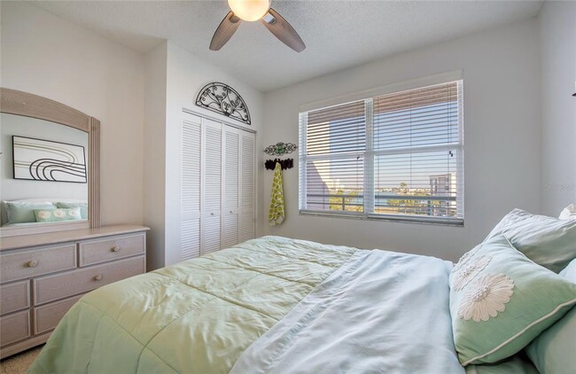 Building Photo - 8040 Sailboat Key Blvd S