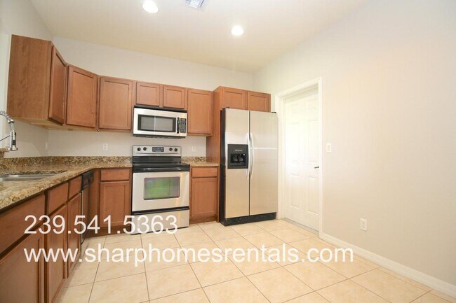 Building Photo - 2404 Laurentina Ln