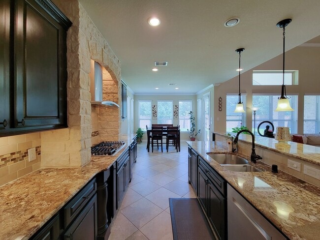 Building Photo - 715 Charleston Heights Ln