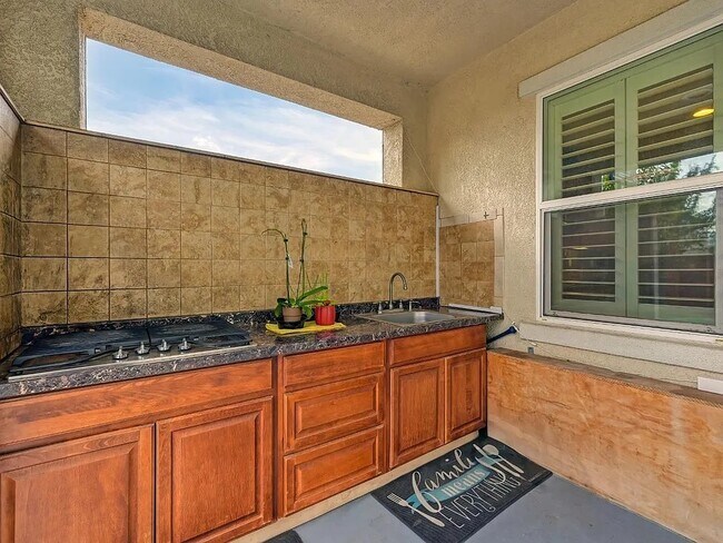 Building Photo - 4054 Camden Ct