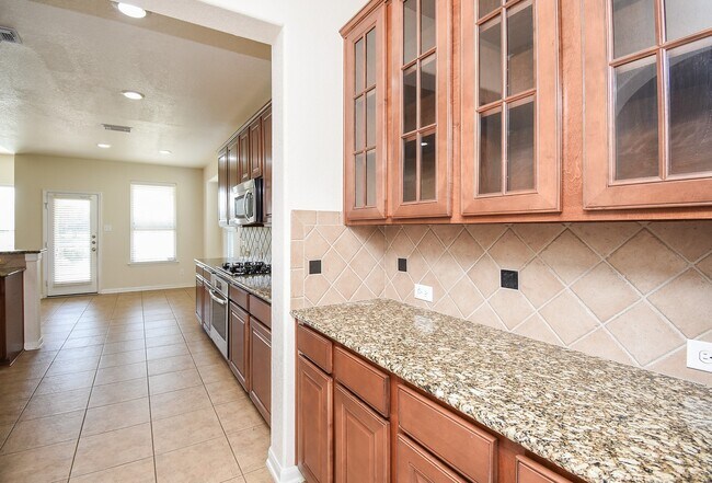 Building Photo - 6203 Ledger Ln