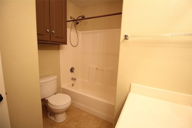 Building Photo - 16405 Sun View Ln