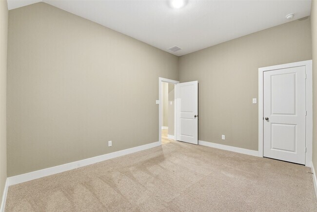 Building Photo - 808-808 Marisol Bay Dr