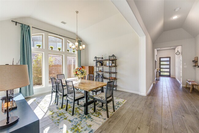 Building Photo - 6027 Painted Plains Ln