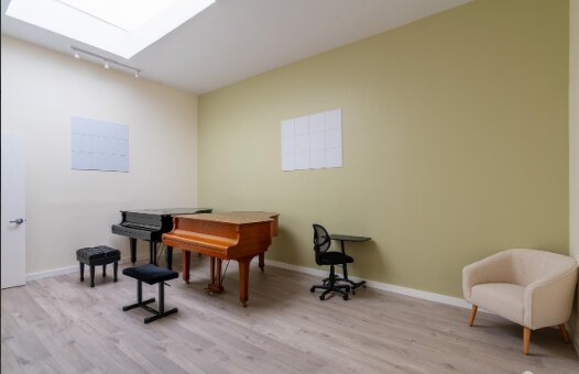 Building Photo - 2139 Taraval St