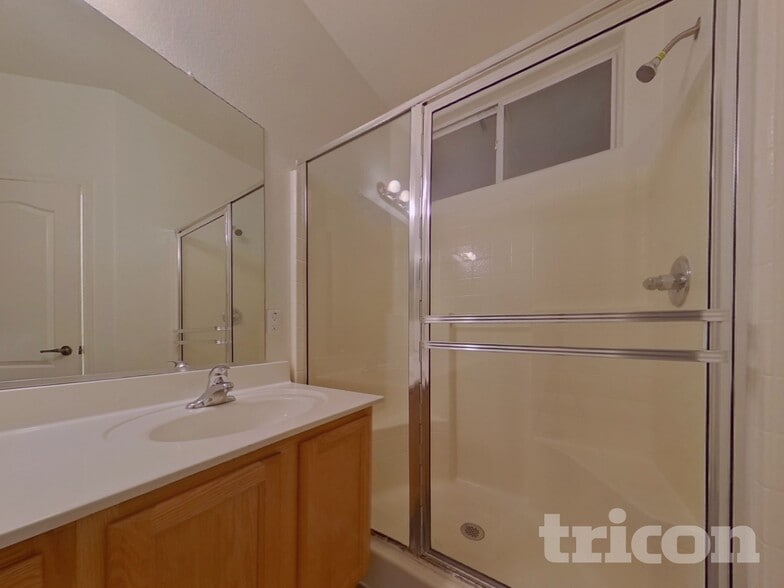 Building Photo - 11910 W Jackson St