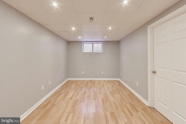 Building Photo - 5769 Yellowrose Ct