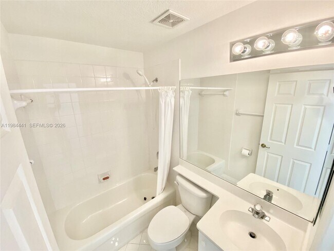 Building Photo - 11522 NW 69th Terrace