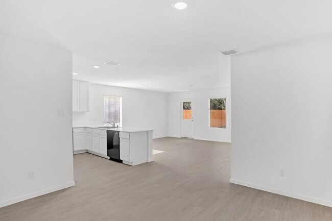 Building Photo - 1009 Macnab Dr