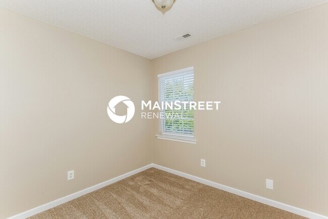 Building Photo - 4 Bedroom Pet-Friendly Home in Charlotte, ...