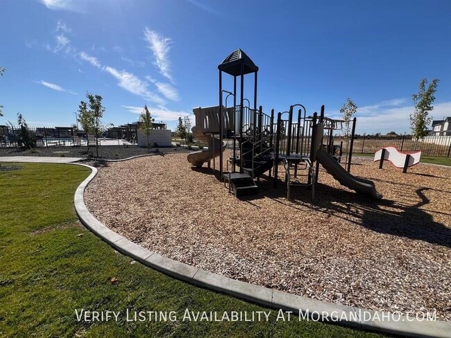 Building Photo - 8205 W Grey Alder Dr
