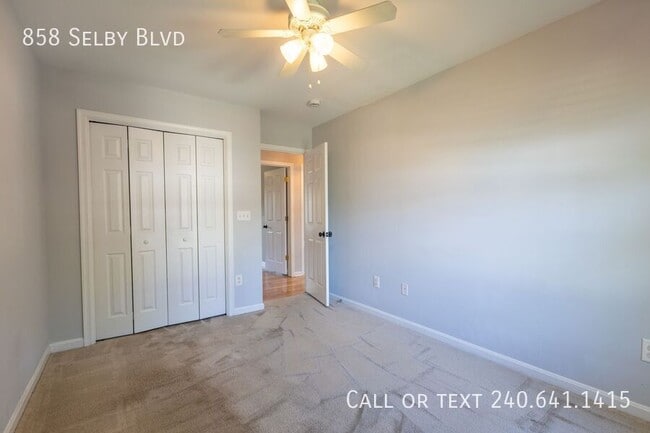 Building Photo - 858 Selby Blvd