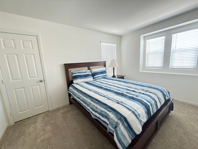 Building Photo - Fully Furnished Home in Inspirada