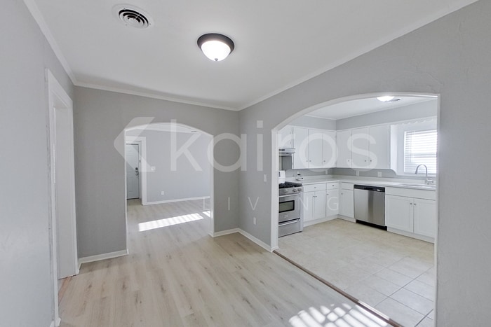 Building Photo - 411 Sunset Terrace