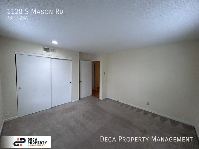 Building Photo - 1128 S Mason Rd