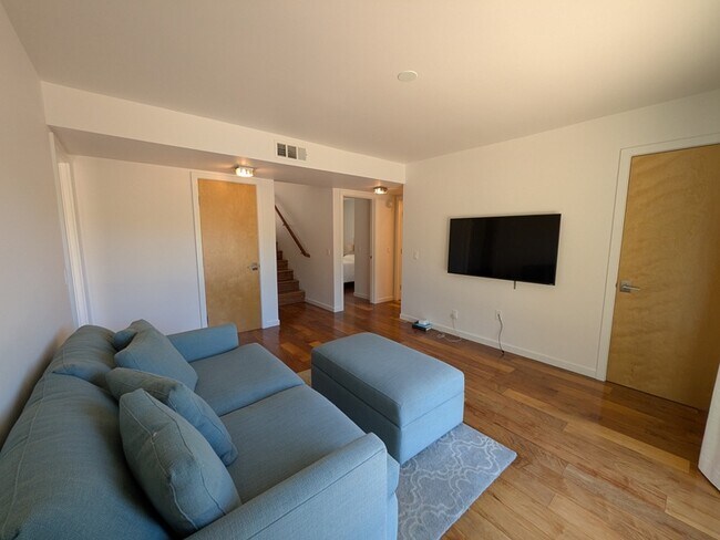 Building Photo - 6438 Fiddleneck Ln