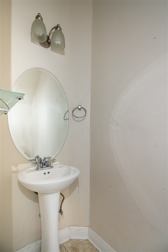 Building Photo - 1575 Paul Russell Rd