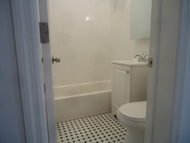 Building Photo - 99 S Oxford St