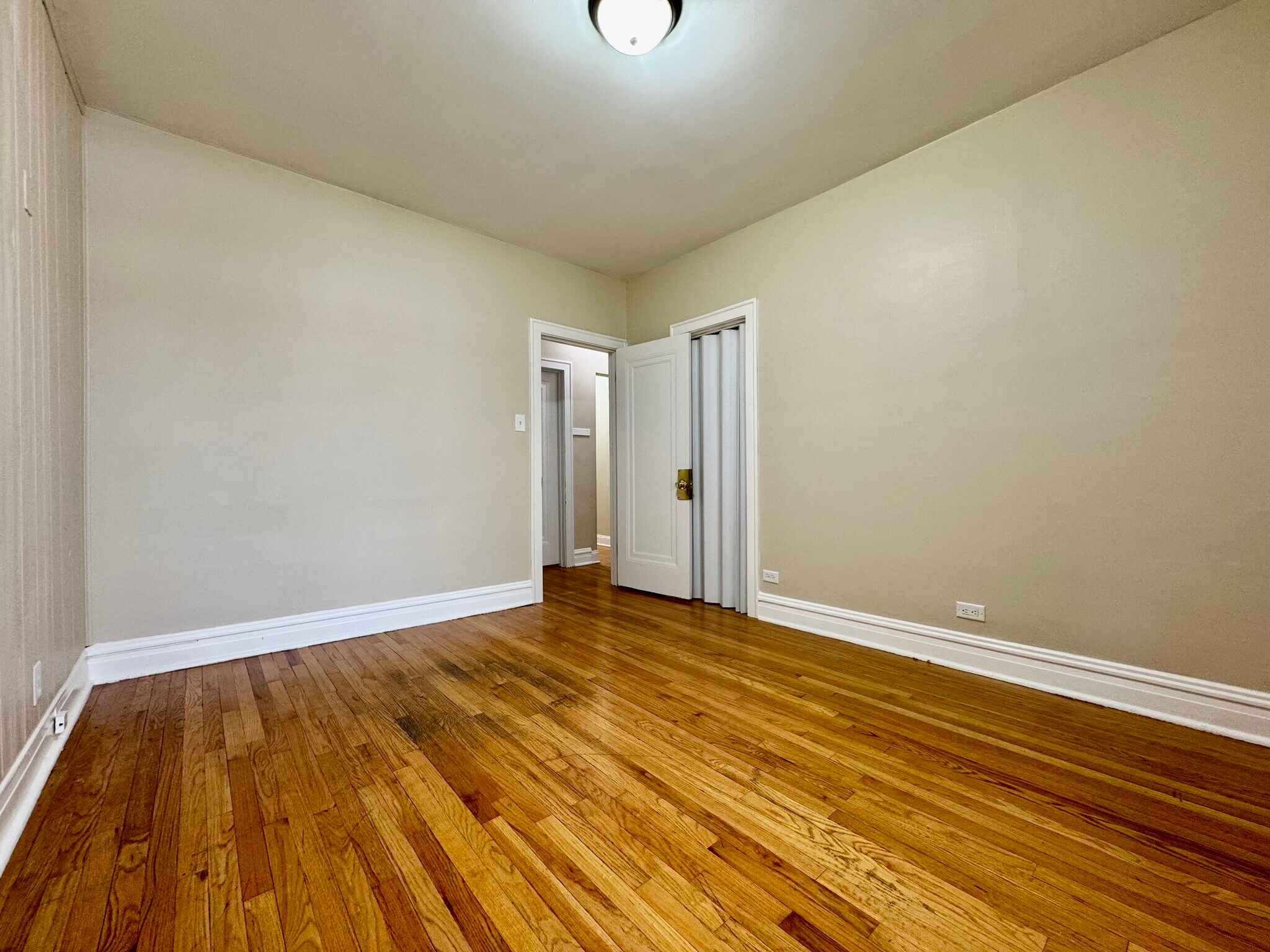 Bedroom #2 - 4831 W Roscoe St