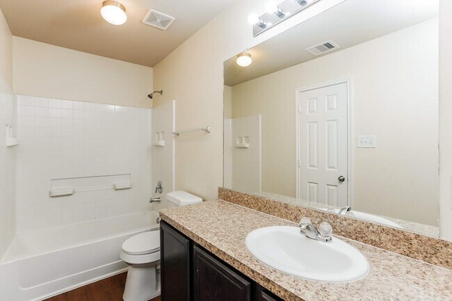 Building Photo - 18723 N Lyford Dr