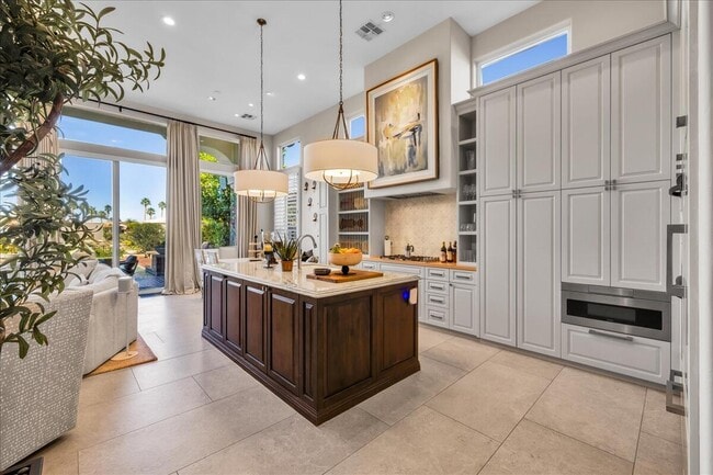 Building Photo - 48385 Vista Calico