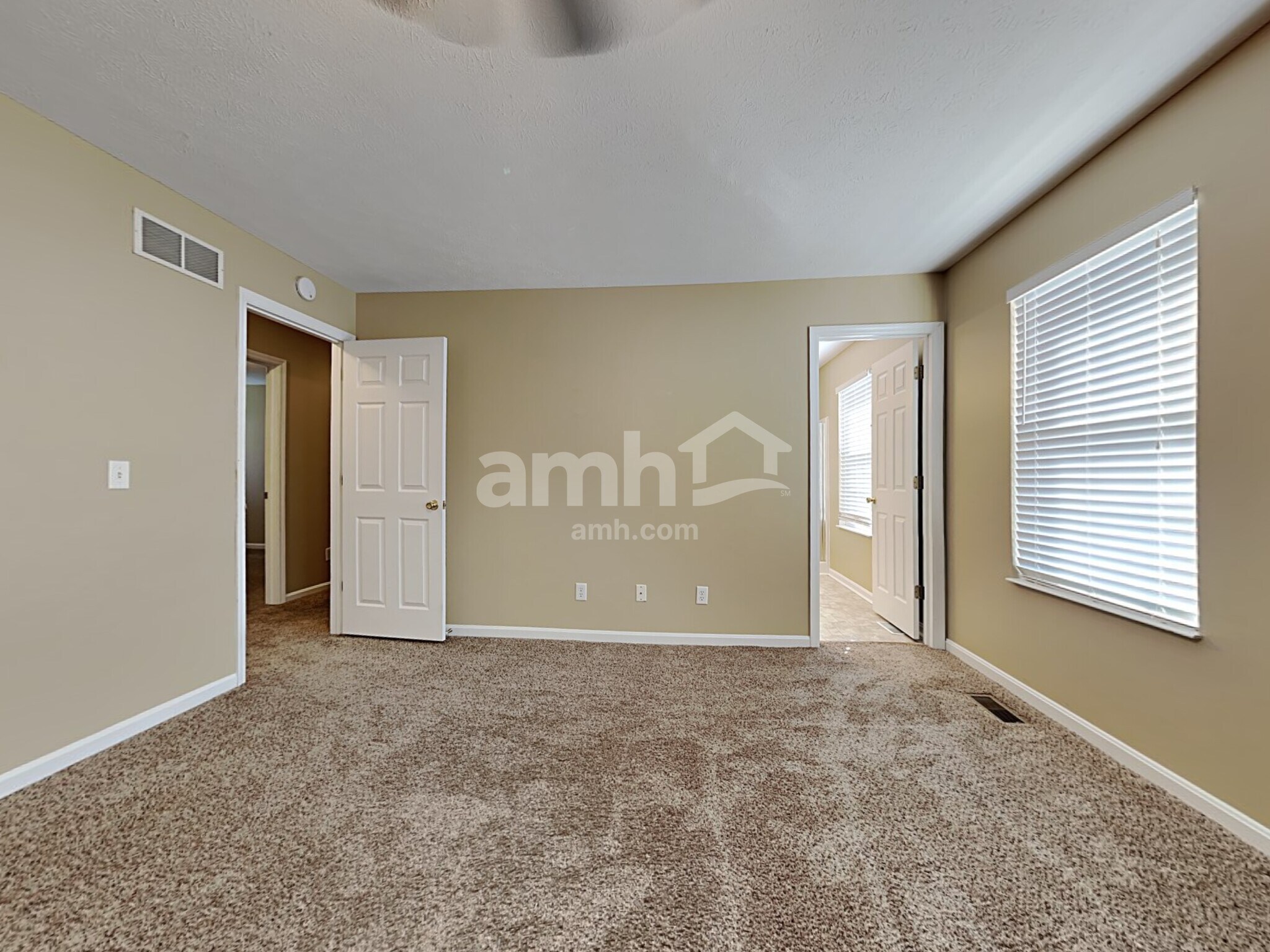 Building Photo - 618 Fox Chase Way