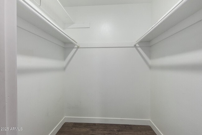 Building Photo - 4220 E Almeria Rd