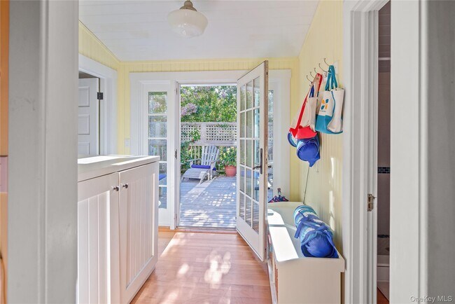 Building Photo - 696 Ocean Breeze Walk