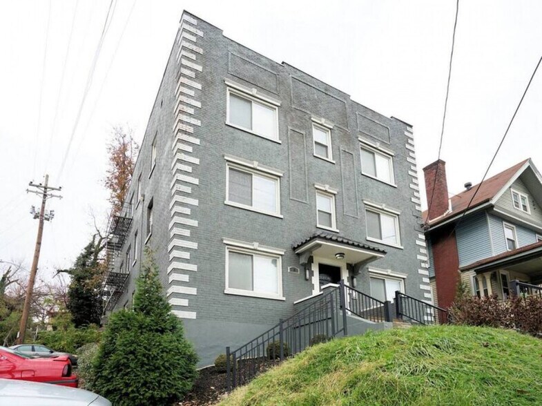 Building Photo - 2201 Reading Rd