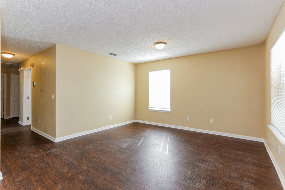 Building Photo - 1554 Brook Forest Dr