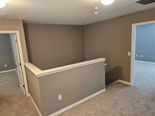 Building Photo - 609 Tanana Fall Dr