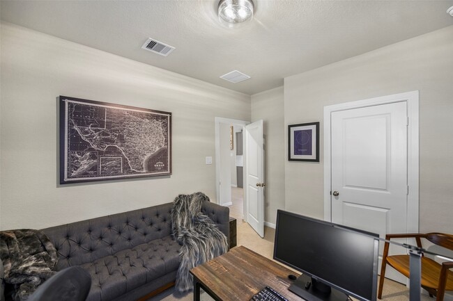 Building Photo - 7474 Cattail Fls Ln