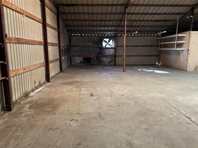 Building Photo - 7006 Bailey Rd