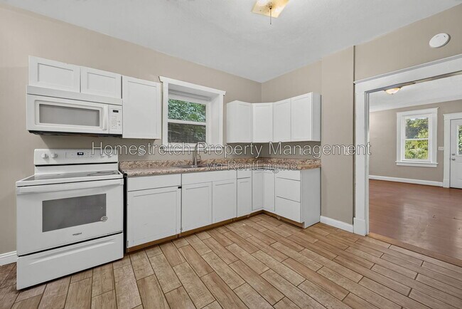 Building Photo - 2116 Mills Ave