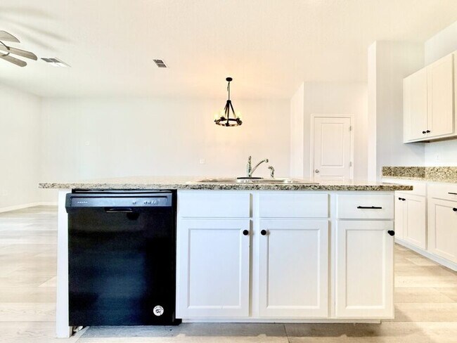 Building Photo - 5321 Loblolly Ln