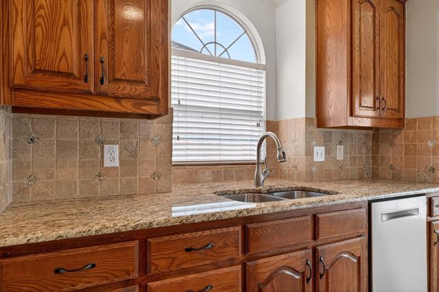 Building Photo - 3004 Teal Ln