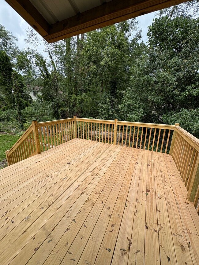 Building Photo - Lovely 3 Bedroom 2 Bath Home in Spartanburg
